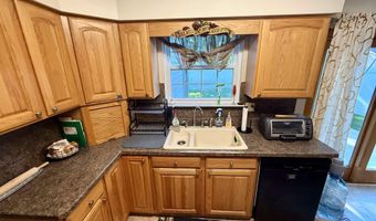 7 Woodstream Dr, Atco, NJ 08004