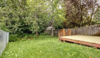 7676 Snow View Dr, Anchorage, AK 99507