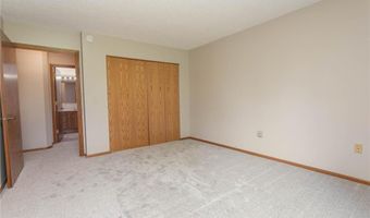 1415 Lake St 105, Alexandria, MN 56308