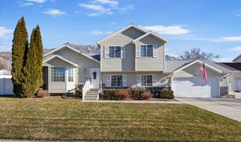 9976 N OAK Rd W, Cedar Hills, UT 84062