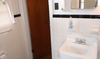 122 Houston, Barnesville, GA 30204