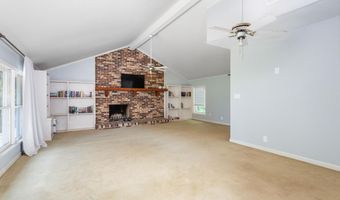 1624 LAKESHORE Dr, Anniston, AL 36207