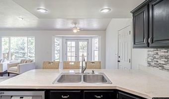 3889 Taylorview Ln, Ammon, ID 83406