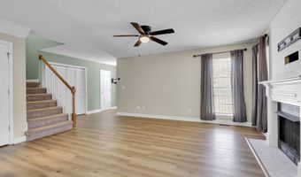 693 Cotton Branch Dr, Boiling Springs, SC 29316