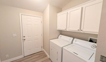 1188 NE 27th St 35, Bend, OR 97701