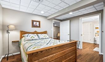 5715 DOUBS Rd, Adamstown, MD 21710