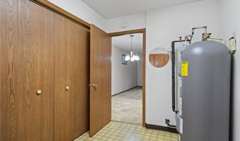 1412 Devney Dr, Altoona, WI 54720