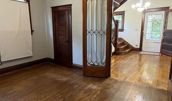 325 S Main St, Albia, IA 52531