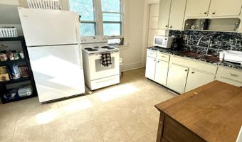 226 Monroe St, Allegan, MI 49010