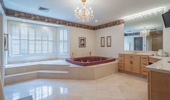1487 Shelburne Ct, Allentown, PA 18104