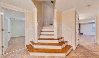 5035 Towne Lake Hls N, Woodstock, GA 30189