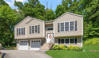 15 Birch Rd, Cumberland, RI 02864
