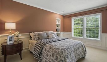 4 Brushwood Dr, Atkinson, NH 03811