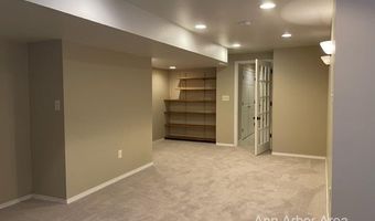 4299 Pine Ridge Ct, Ann Arbor, MI 48105