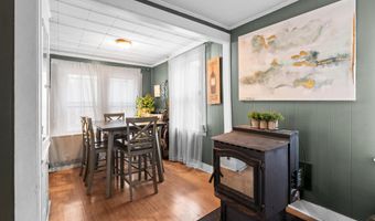 35 E Chestnut St, Augusta, ME 04330