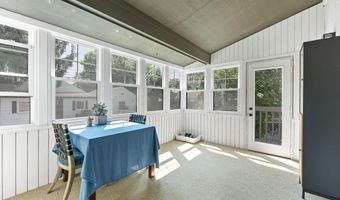 818 Chelsea Ave, Columbus, OH 43209