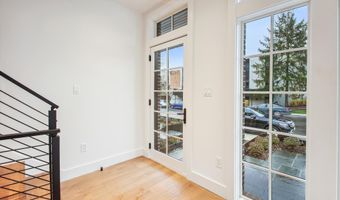 697 GIDDINGS Ave, Annapolis, MD 21401