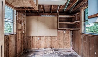 95 Loop Rd, Acton, ME 04001