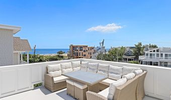 27 THIRD St, Beach Haven, NJ 08008