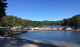 9 Hidden Brook Dr, Brookfield, CT 06804