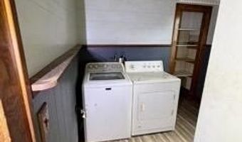 5 Lockrow Blvd, Albany, NY 12205