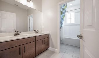 7212 PARADISO Dr, Apollo Beach, FL 33572