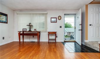 100 Scenery Ln, Johnston, RI 02919