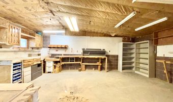 3030 Tamarack Cir, Bosque Farms, NM 87068