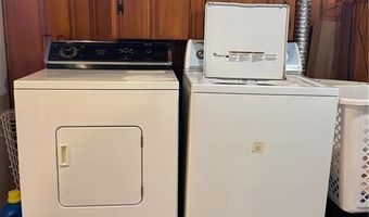 52 Kalmer Rd, Warwick, RI 02886