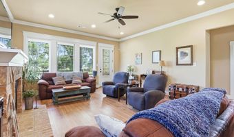 608 Cottage Ln, Benton, AR 72019