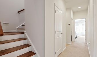22362 LUCAS Ter, Ashburn, VA 20148
