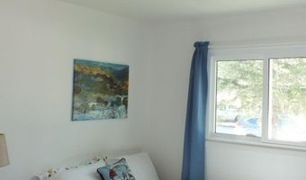 828 SUN VALLEY Dr, Cheyenne, WY 82001