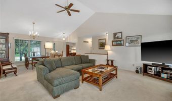 305 Arbor Glen Dr, Ballwin, MO 63021