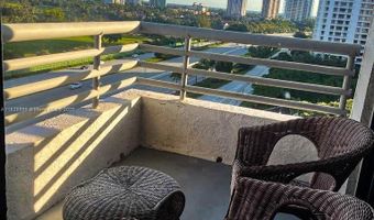 3300 NE 191st St 1207, Aventura, FL 33180