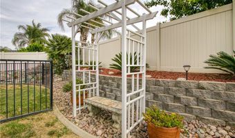35579 Country Creek Dr, Yucaipa, CA 92399