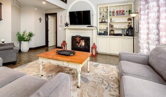 914 Lakeview Dr, Auburn, IN 46706