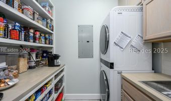 15 Indigo Run Dr 41, Hilton Head Island, SC 29926