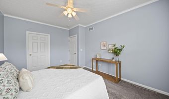 5939 Naughten Pond Dr, Columbus, OH 43213