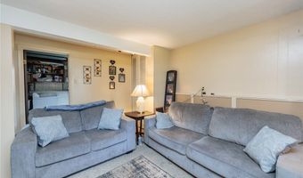 1404 Kendale Dr, Akron, OH 44314