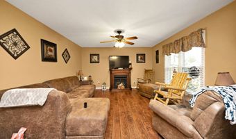 2006 Farmaway Dr, Bardstown, KY 40004