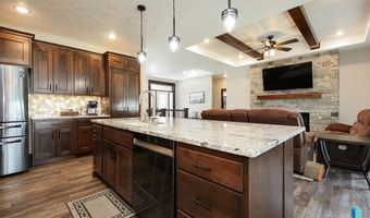 1604 W River Bend St, Brandon, SD 57005