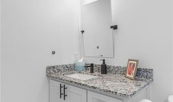 1114 Hunter Dr, Barling, AR 72923