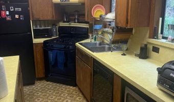 180 Nature Ln, Arcata, CA 95521