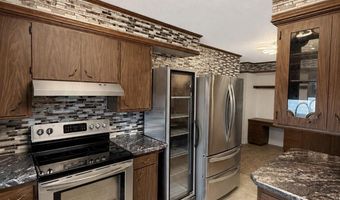 1512 S 5th St, Aberdeen, SD 57401