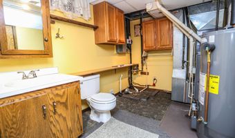 2010 SE 14th Ave, Aberdeen, SD 57401