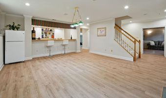 6211 YORKSHIRE Ter, Bethesda, MD 20814