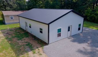 1000 Point Mason Rd, Big Sandy, TN 38221