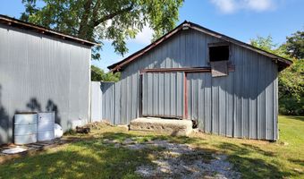 3177 St Highway T, Ava, MO 65608