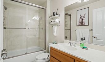 2214 McCall Dr, Ashland, OR 97520