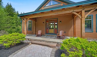 119 Moat View Dr, Albany, NH 03813